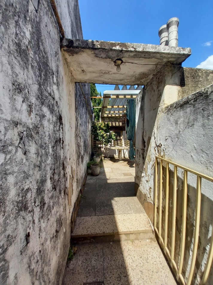 VENTA - CASA INTERNA UNICA DOS HABITACIONES